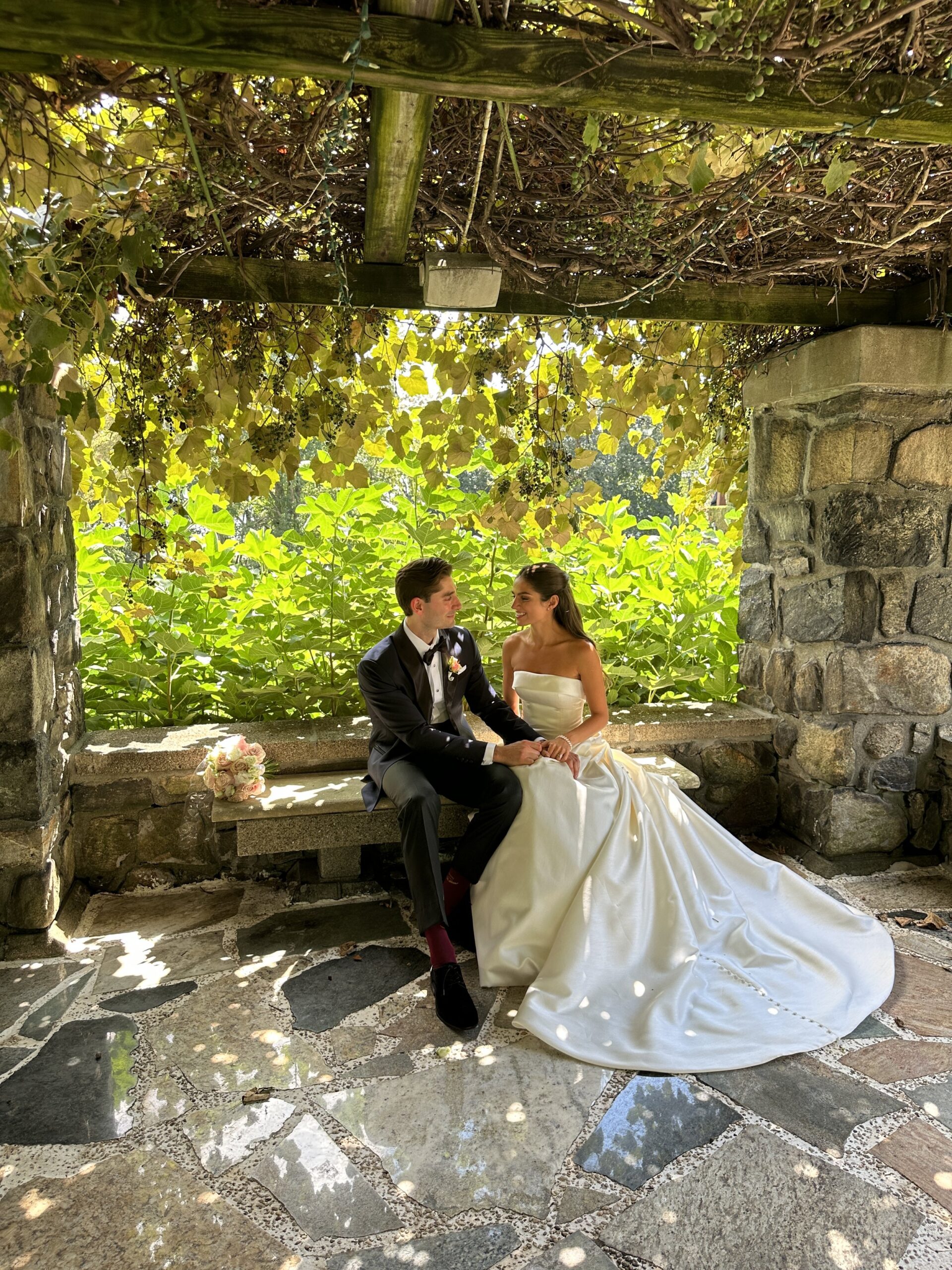 Tips for Nailing the First Look moment on your Wedding Day - Plan With Laur